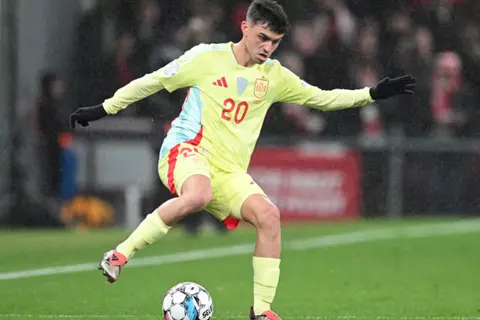 بيدري.. القلب النابض لوسط ميدان إسبانيا